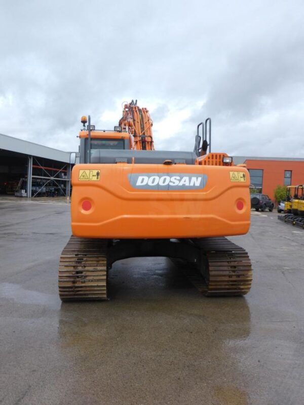 Doosan DX 225 LC – Image 7